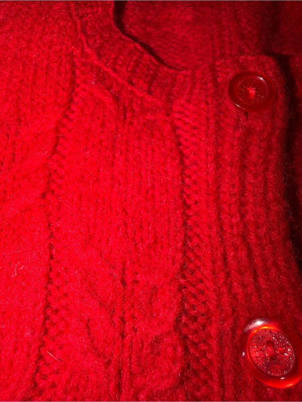 Red vintage hand knitted sweater. Vintage buttons. Hand made. Granny. Cardigan - Picture 4 of 4